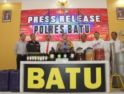 Polresta Malang Kota Turut Tanda Tangani Deklarasi Pilkada 2024 Sarana Integrasi Keberagaman Budaya