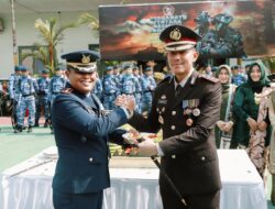 Beri Kejutan Kado Nasi Tumpeng di HUT TNI ke 79, Bentuk Solidaritas dan Soliditas TNI-Polri di Jombang