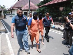 Polisi Ringkus 2 Pengedar Narkoba dan Sita Barang Bukti 51 Paket Sabu