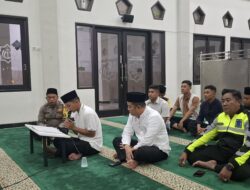 Kapolres Jombang Gelar Tadarus Bersama Anggota di Masjid Agung Junnatul Fu’addah