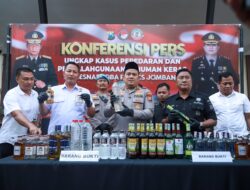 Sat Resnarkoba Polres Jombang Gagalkan Pengiriman Minuman Keras Dari Grobogan Jawa Tengah ke Wilayah Jombang