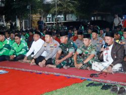 Polres Jombang Bersama  Ratusan Driver Ojol Gelar Salat Gaib dan Doa Bersama Untuk Affan Kurniawan