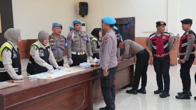 Cegah  Pelanggaran, Bidpropam Polda Jatim Mitigasi Personil Polres Jombang