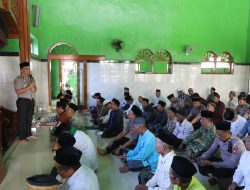 Wujudkan Polisi Bersama Masyarakat, Kapolres Jombang Gelar Sholat Jumat Keliling